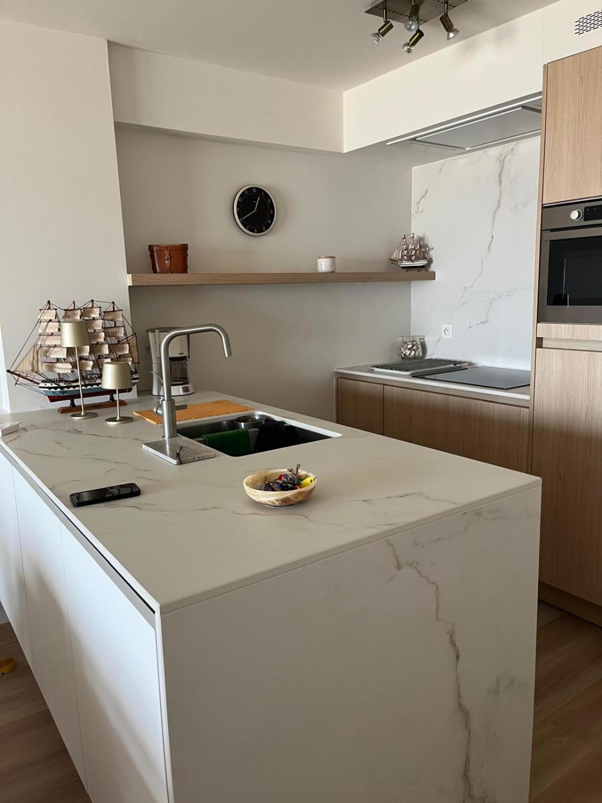 Seagull, Ruim En Volledig Vernieuwd Appartement Met Zeezicht In Westende Middelkerke Zewnętrze zdjęcie