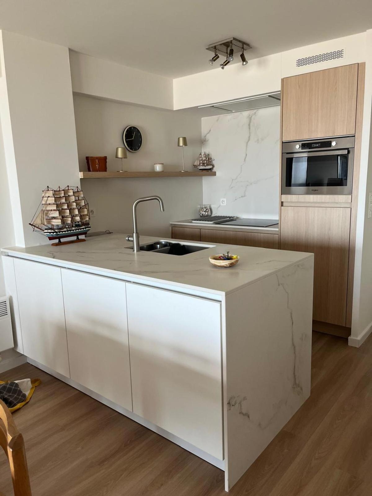 Seagull, Ruim En Volledig Vernieuwd Appartement Met Zeezicht In Westende Middelkerke Zewnętrze zdjęcie